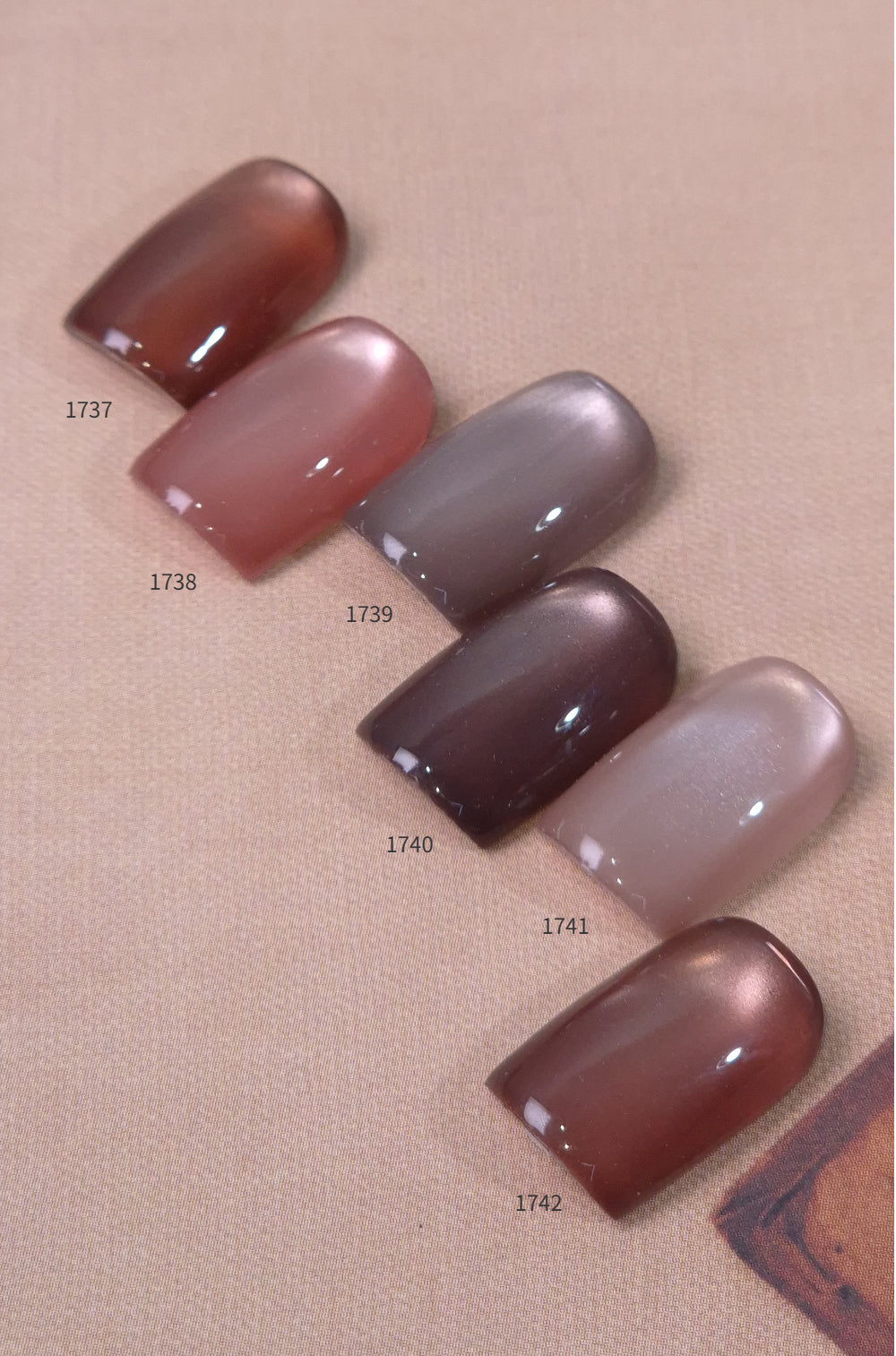 ICEGEL Cashmere colour chart: 1737 Mocha, 1738 Rose, 1739 Taupe, 1740 Espresso, 1741 Nude, 1742 Caramel