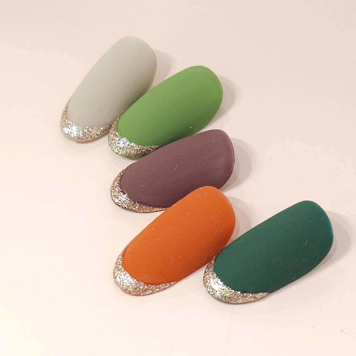 ICEGEL Luxe Palette solid colour gels 1494–1498 – swatches and nail art